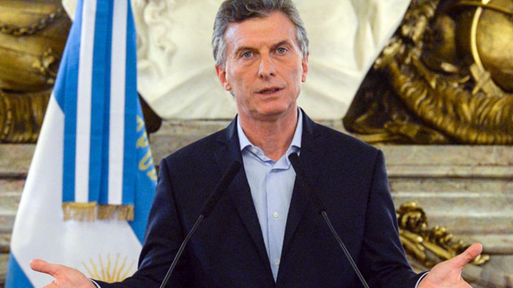 El gobierno de Cambiemos emitió compromisos de pago para cubrir el déficit de caja.