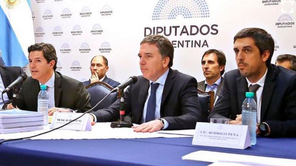 Dujovne presentó el presupuesto en Cámara de Diputados.