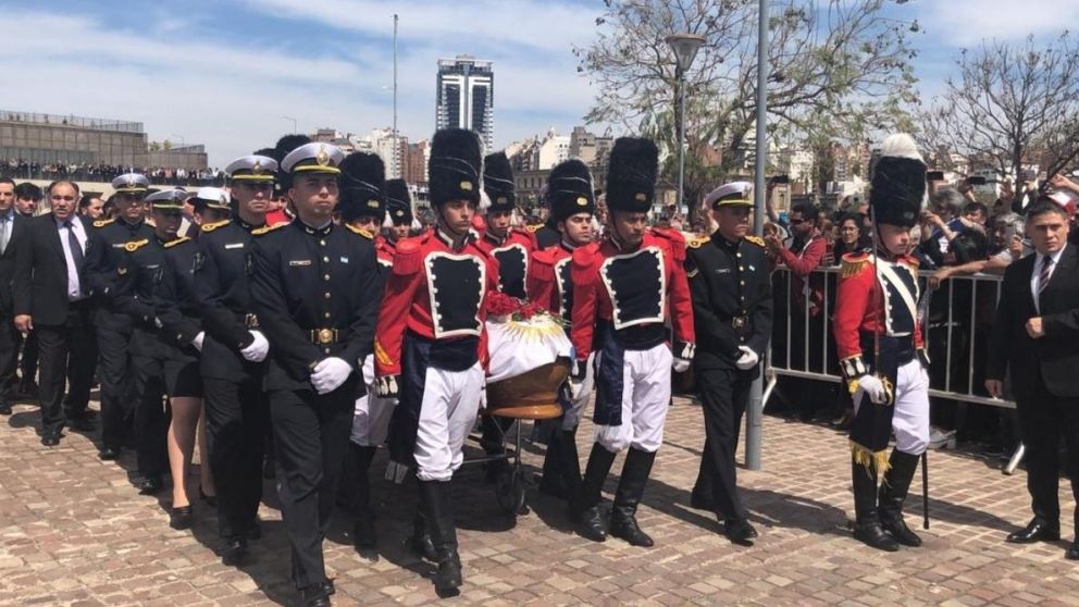 Una guardia escoltó sus restos hasta el cementerio (Gobierno de Córdoba).