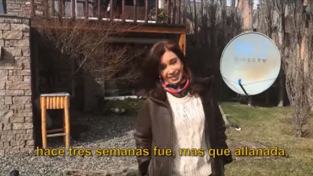 Captura del video que grabó Cristina denunciando los allanamientos.