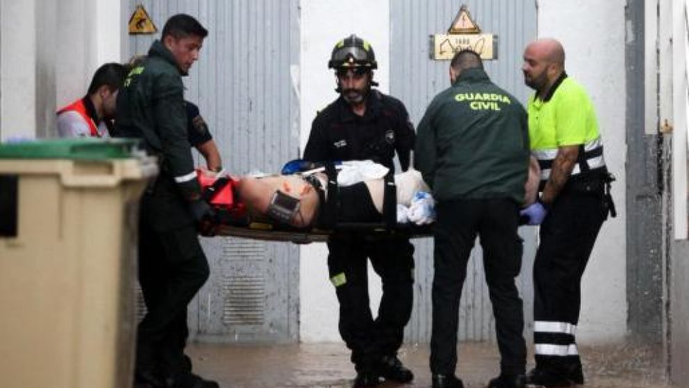 Cayó sobre una terraza.