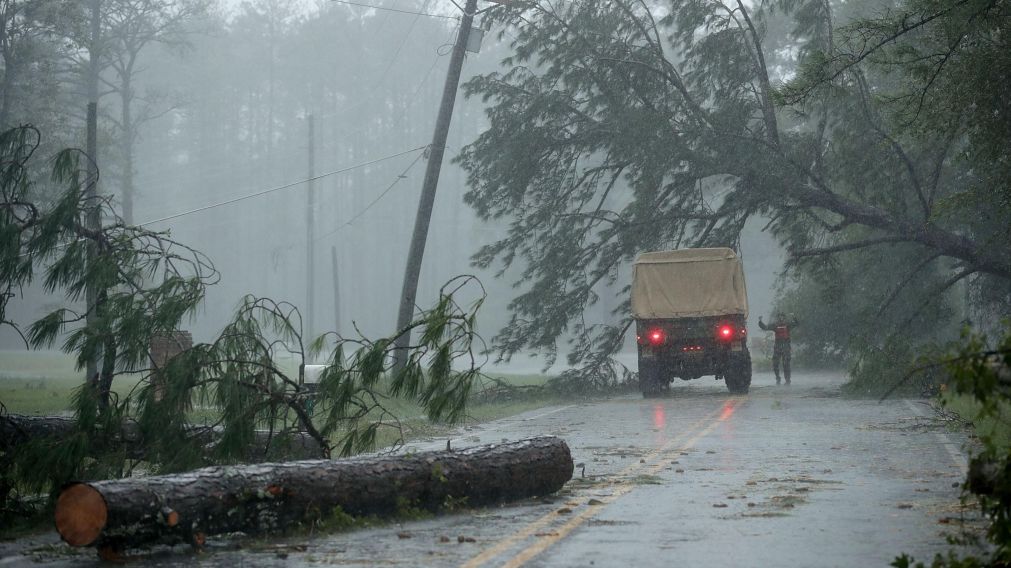 Más de medio millón de personas se quedaron sin electricidad. (AFP)
