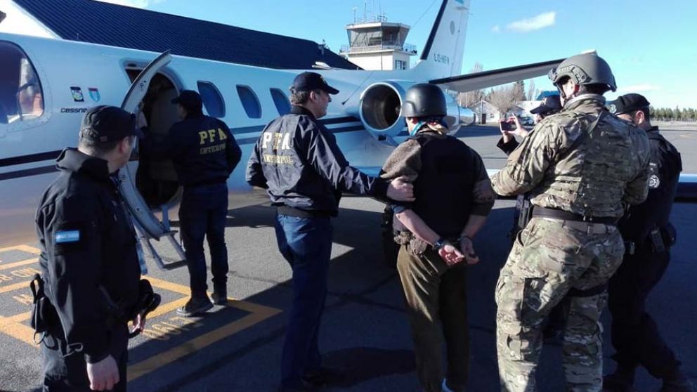 Así custodiaban al líder mapuche.