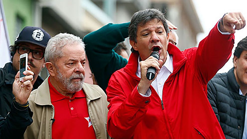 Lula y Haddad, en uno de los últimos actos antes que el presidente caiga preso.