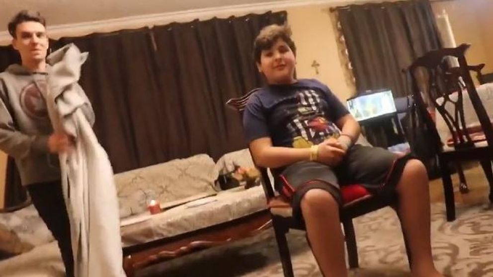 El adolescente terminó admitiendo que la broma fue increíble. (Captura).