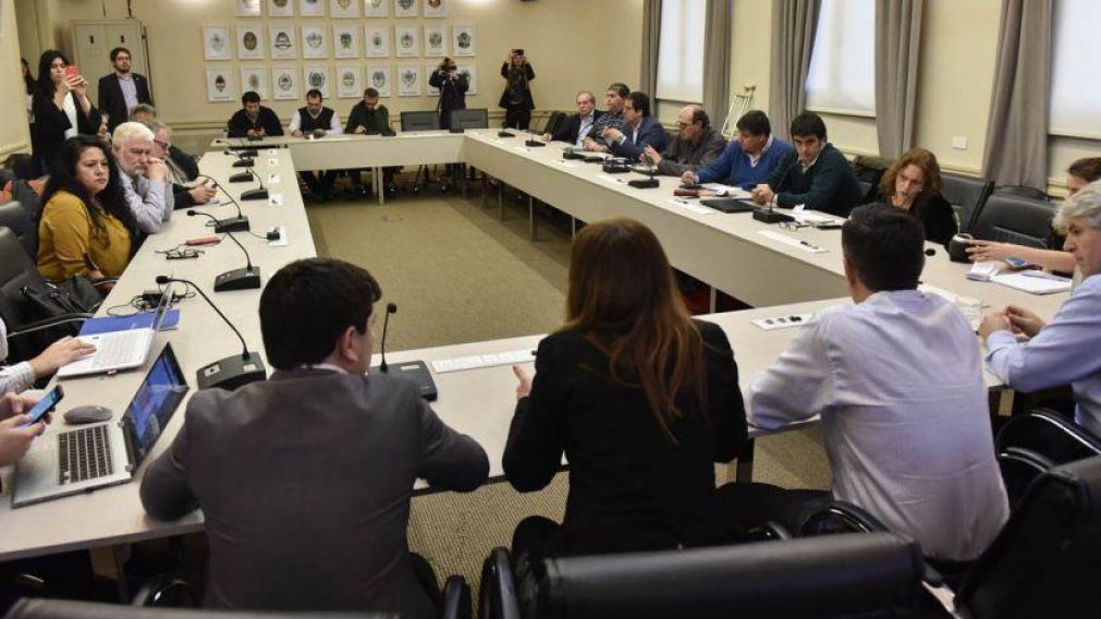El gobierno y los sindicatos universitarios, cerca de arreglar.