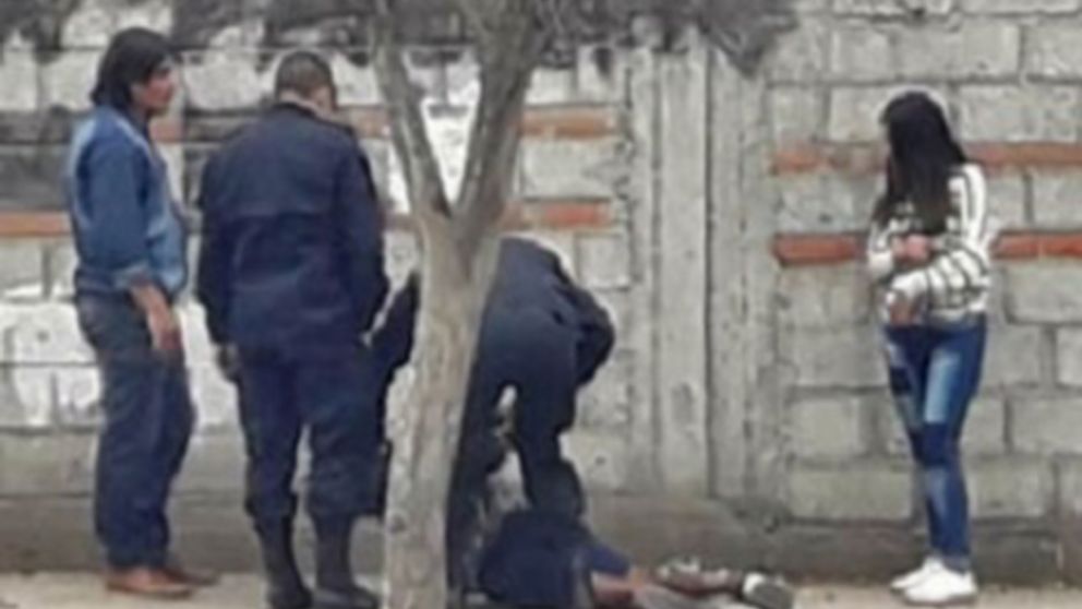 Personas que circulaban por el lugar, impidieron que se concrete el robo.