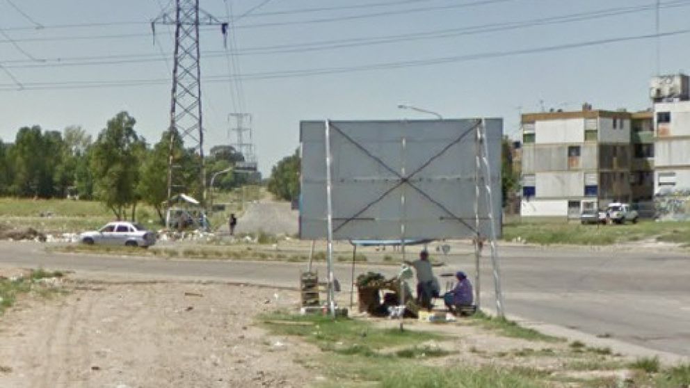 Acá los pesquisas lograron detener al belicoso adolescente.