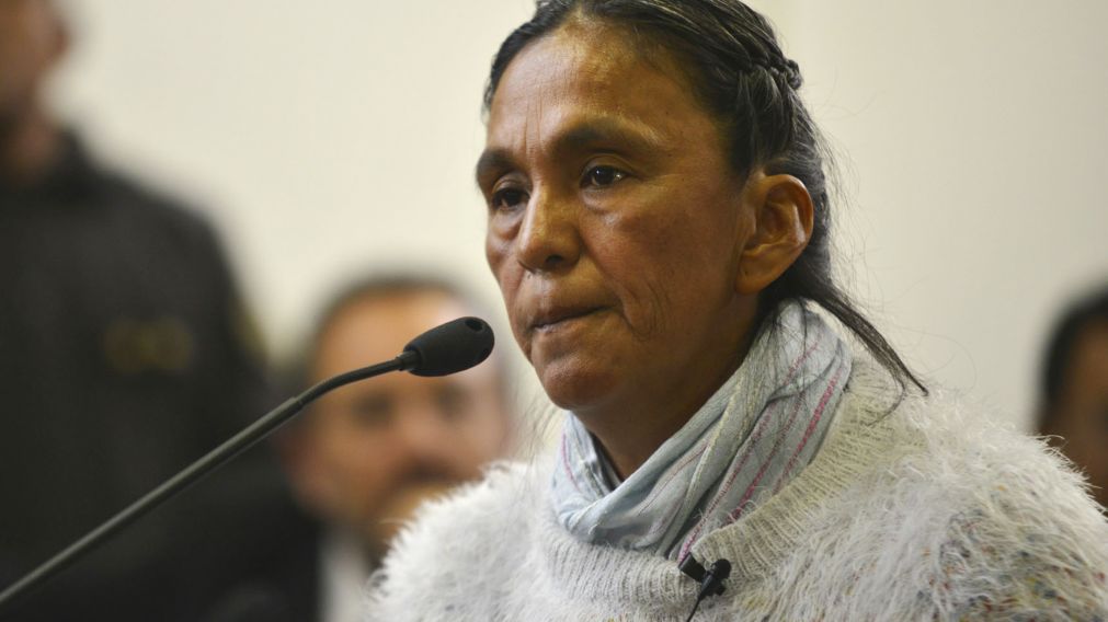 La líder de Tupac Amaru pidió por el aumento a los docentes y la defensa de la educación pública.