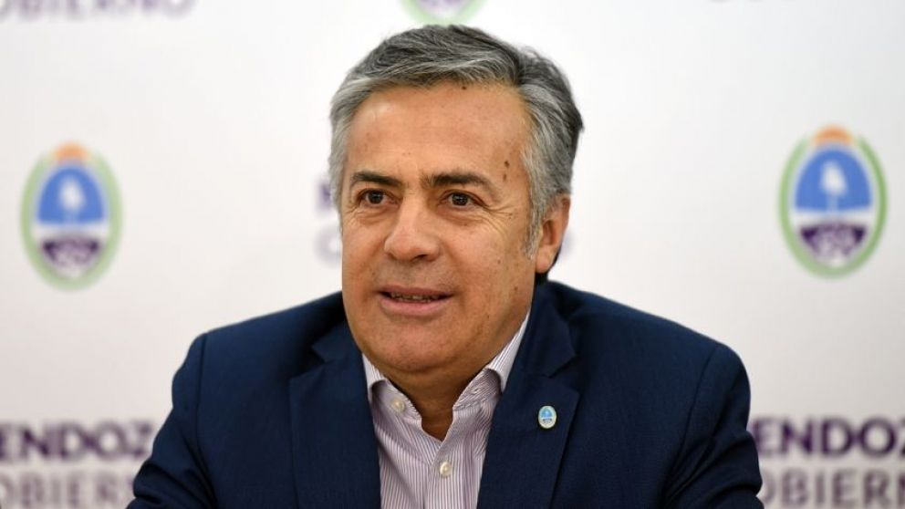 El gobernador de Mendoza llamó a apoyar a Cambiemos para construir una economía más sana.