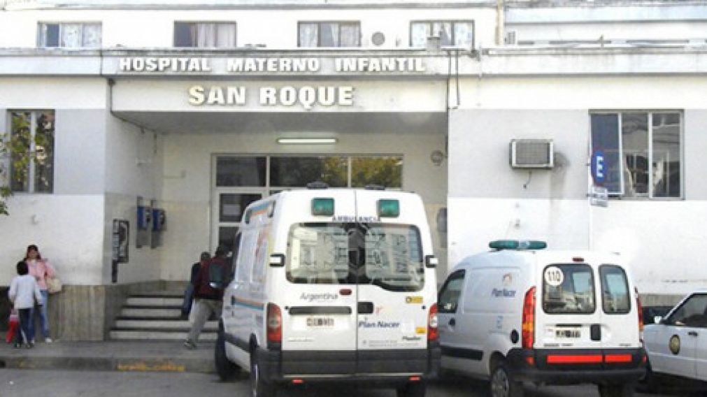 La niña permanece internada en el hospital San Roque.