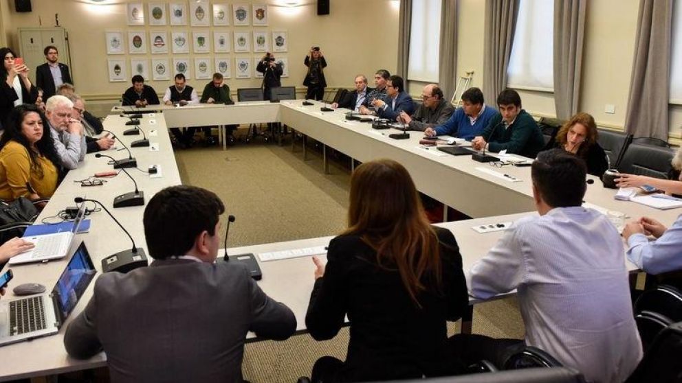 Así fue la reunión entre la secretaria del Ministro de Educación y gremios docentes universitarios.