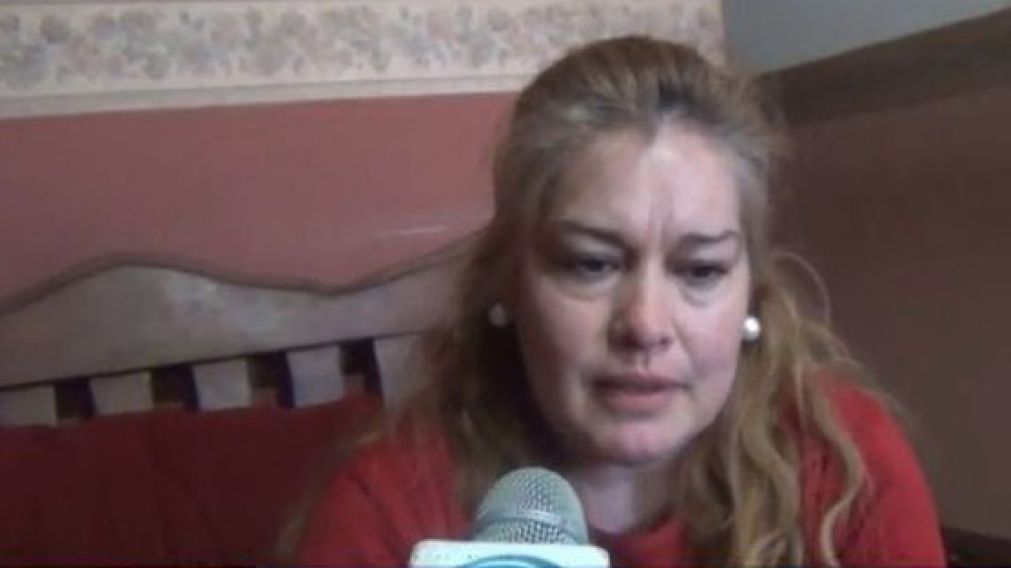 Claudia Linares est� angustiada por la situaci�n. 