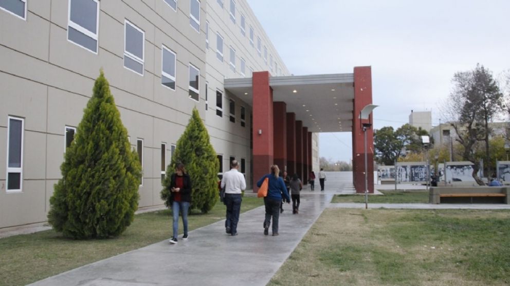 La intervención se realizó en el Hospital Rawson.