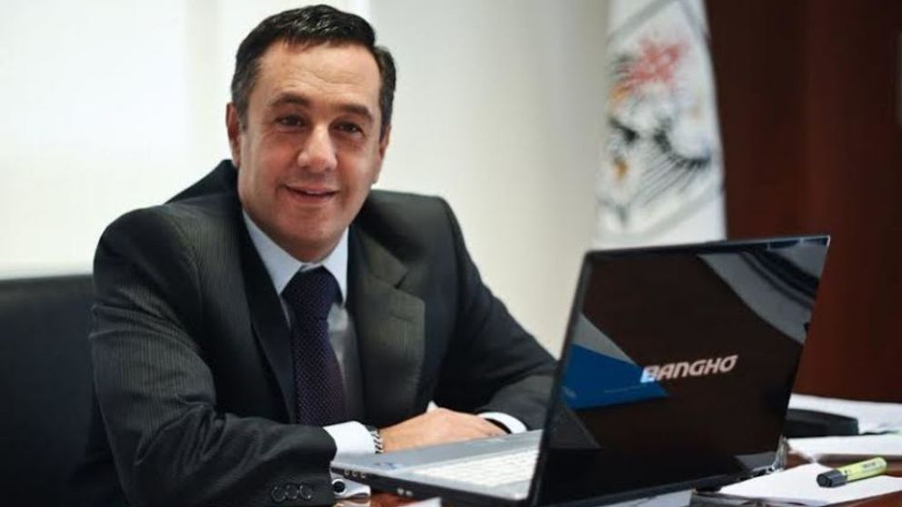 El Ministro de Educación quiere zanjar las diferentes con los gremios para evitar el paro.