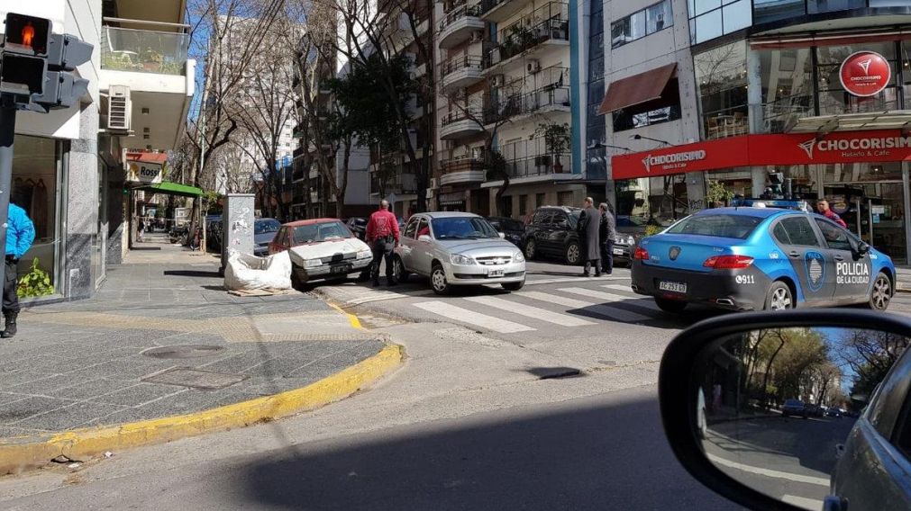 La policía cercó el lugar de manera preventiva.