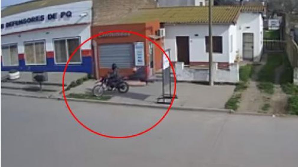 El momento del violento ataque a una abuela.