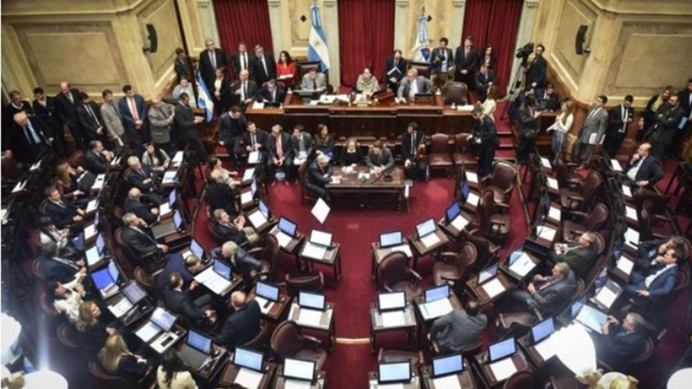 La segunda línea de Cambiemos realizó la convocatoria por las redes sociales.