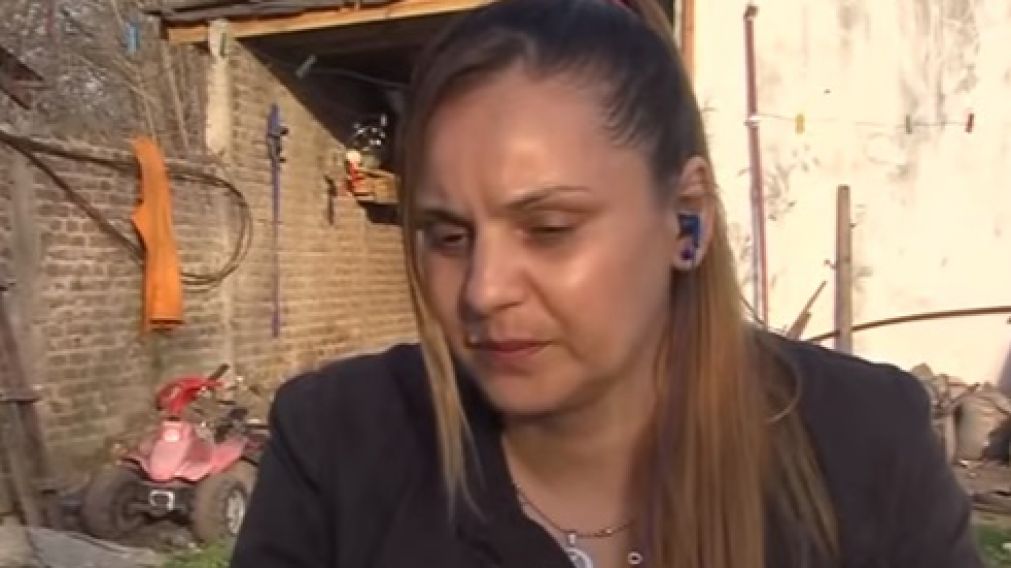 Entregó a su hijo.