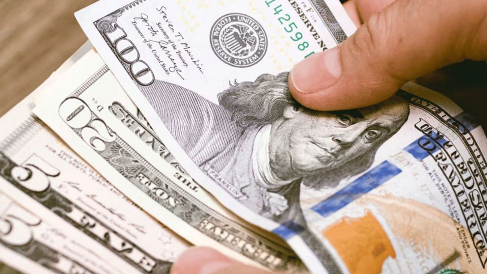 Dólar hoy: ¿A cuánto cotizan el oficial y el blue?