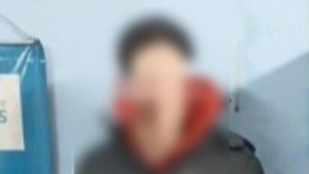 Este es el sospechoso que resultó aprehendido por las autoridades policiales.