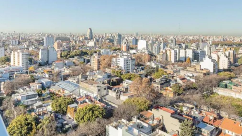 El barrio de Chacarita resulta ser una opción atractiva para alquilar un departamento con precios accesibles.