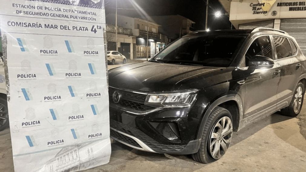 La camioneta robada en la que circulaba el menor.