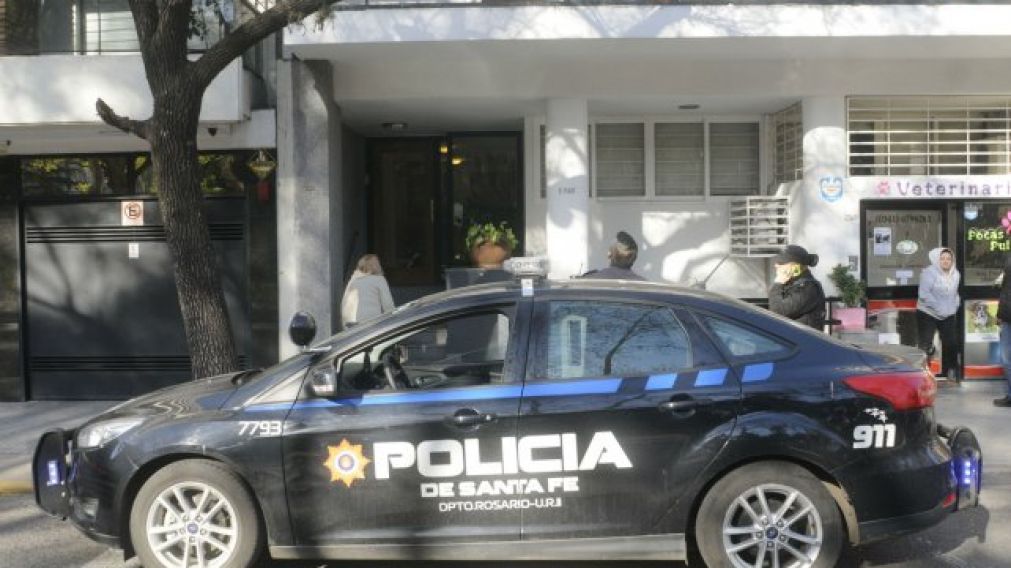 El frente del departamento de la jueza (Cortesía La Capital).