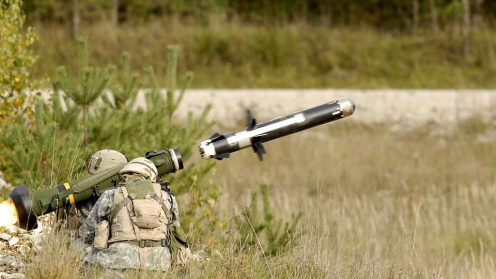 Este armamento anti bombardeo, no pudo para el misil que se dividió en partes y causó una catástrofe.