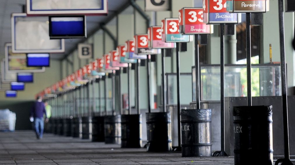 Las terminales de colectivo con viajes suspendidos por el conflicto con las 5 empresas.