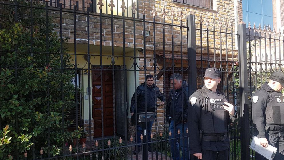 Allanaron el domicilio del chofer de Baratta en búsqueda de nuevas pruebas (Gentileza: Ariel Acebal/Crónica HD).
