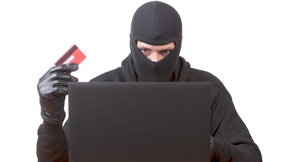 Especialistas en asuntos de seguridad recomiendan no publicar datos personales en las redes sociales.