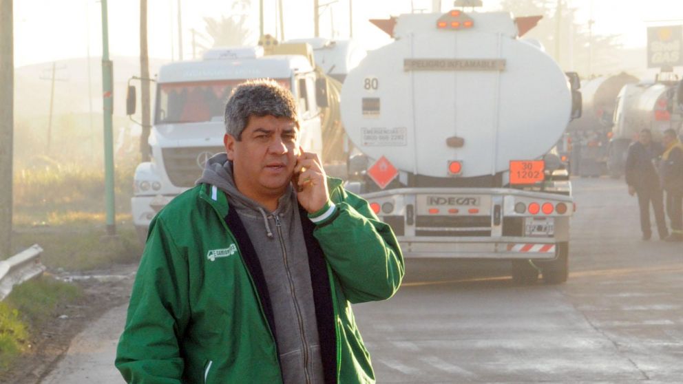 Pablo Moyano advierte: "Quieren quebrar nuestra obra social".