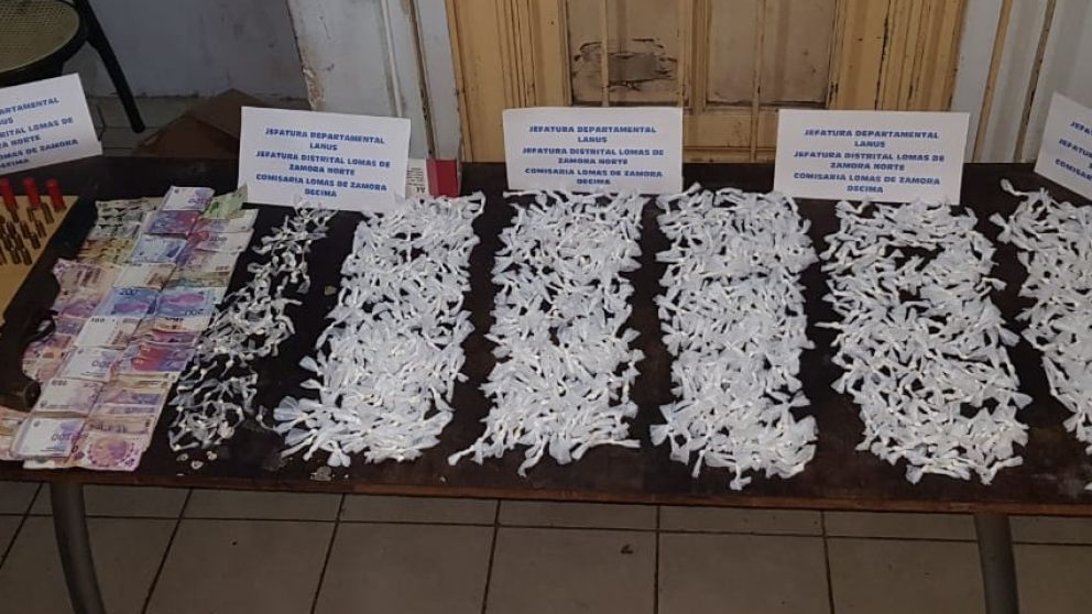 Los narcos tenían en su poder 1600 dosis de paco.