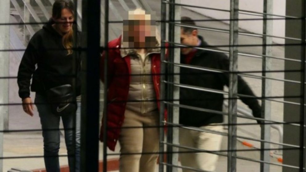 La mujer detenida está identificada en la causa como L.J.M. (Diario el País).