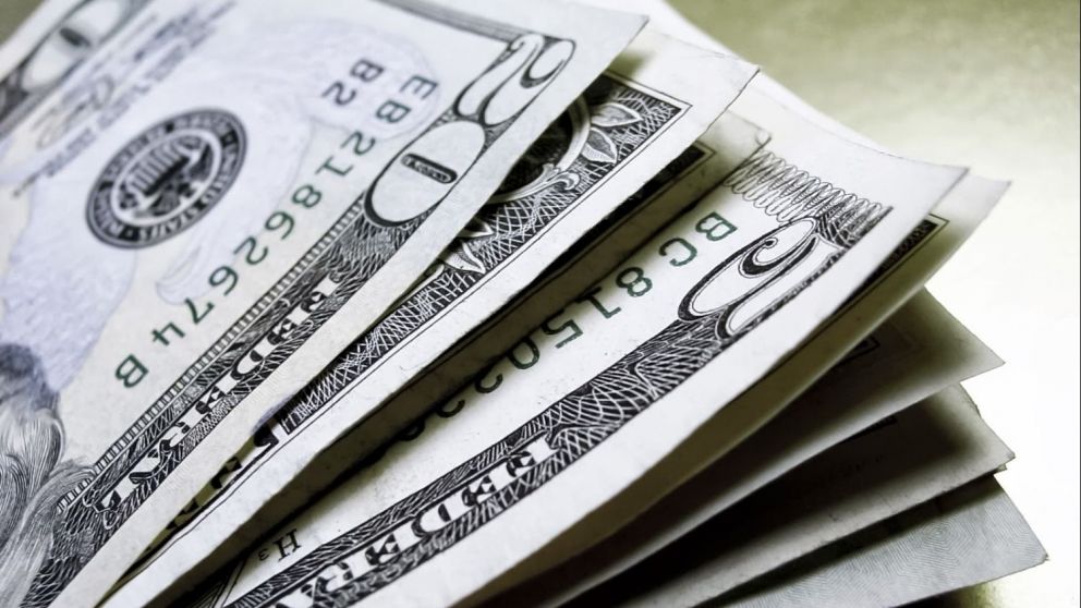El billete yanqui acumula tres jornada de suba consecutiva.