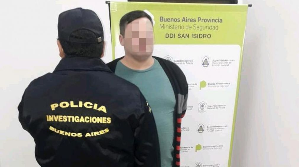 Fue detenido durante la entrega del dinero.