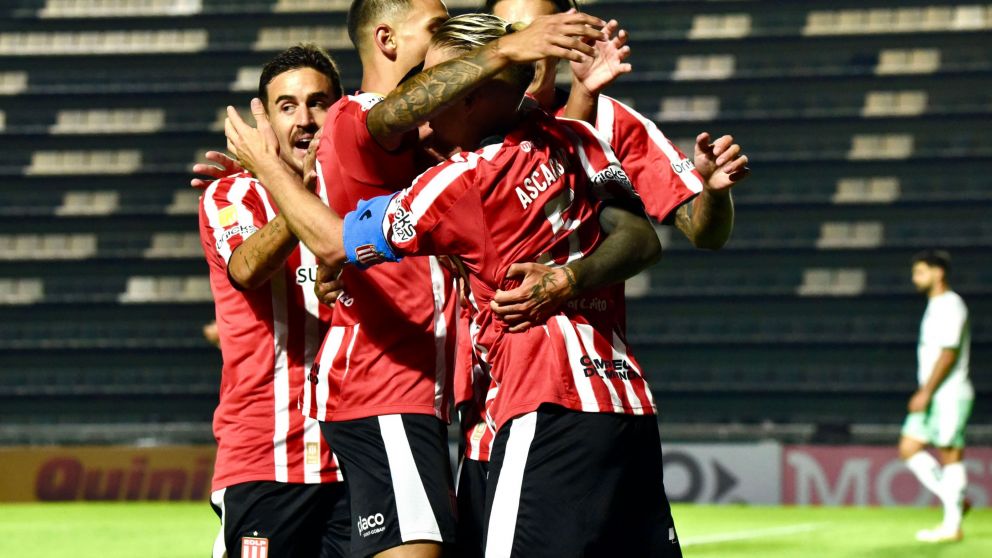 Estudiantes de La Plata pulverizó a Ituzaingó con un segundo tiempo magnífico y avanza en la Copa Argentina