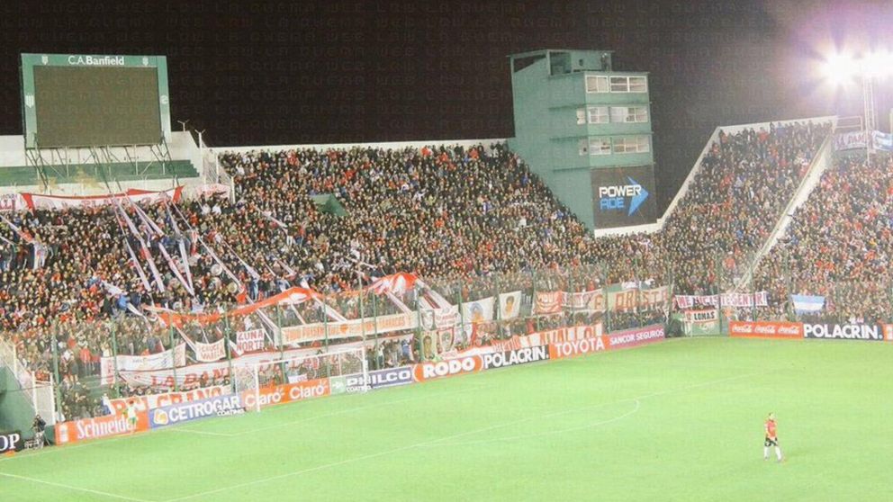 Banfield-Huracán, la primera prueba con público visitante en el torneo Apertura: cómo será el operativo de seguridad