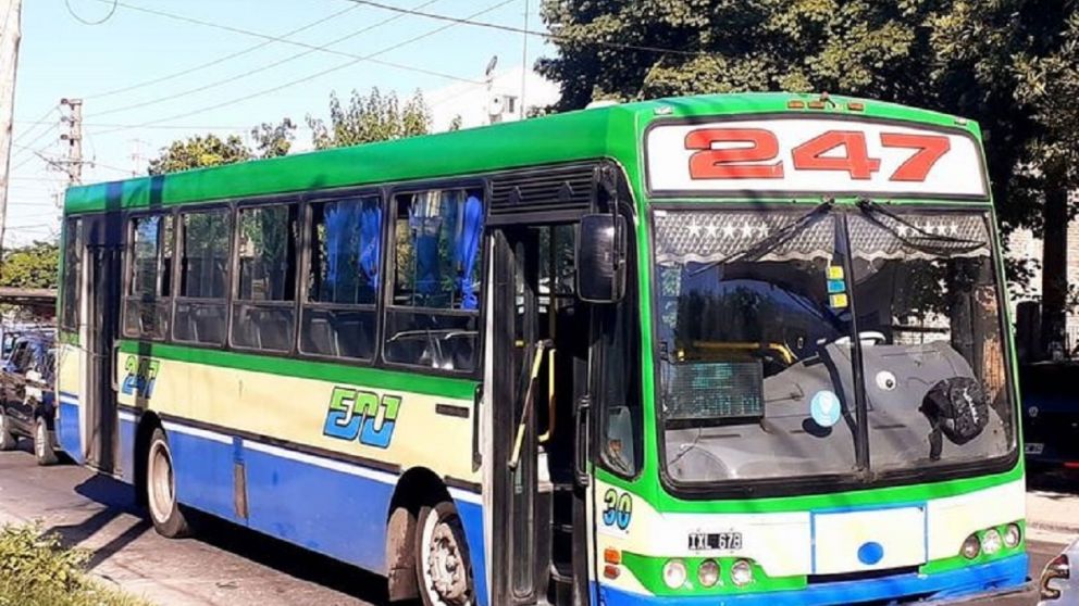 La línea 247 normalizó su servicio tras el paro que afectó a vecinos de Bernal, Solano y Brown