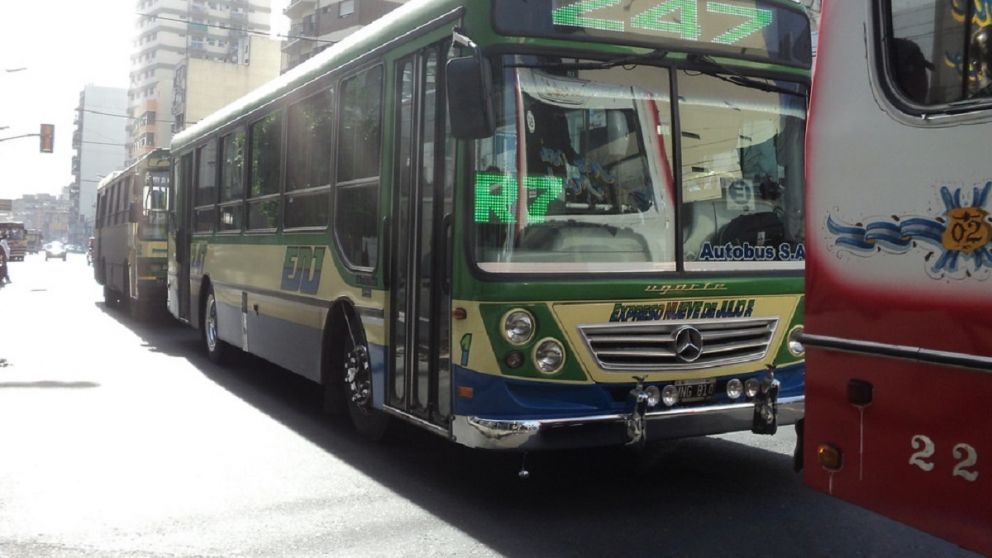 Paro de la línea 247 dejó a cientos de vecinos varados en Solano y la región