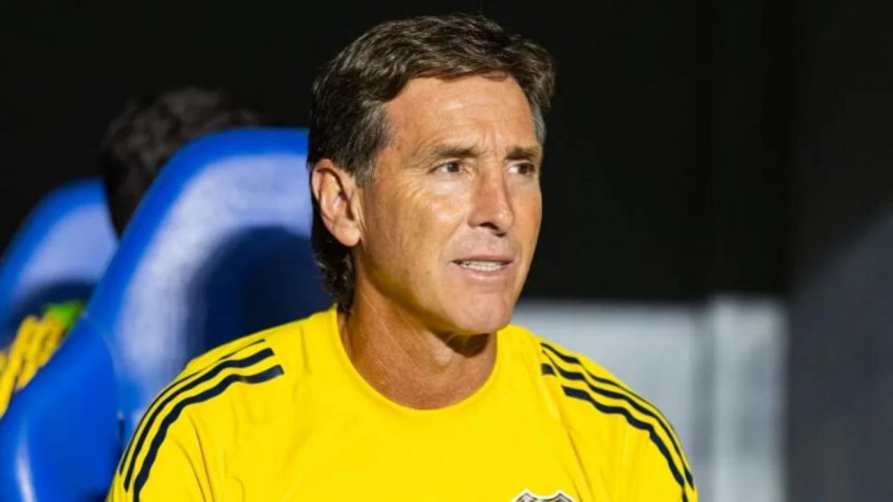 Claudio Úbeda analizó la victoria de Boca ante Olimpia, se refirió a la lesión de Merentiel y a la demora en la llegada de Hinestroza