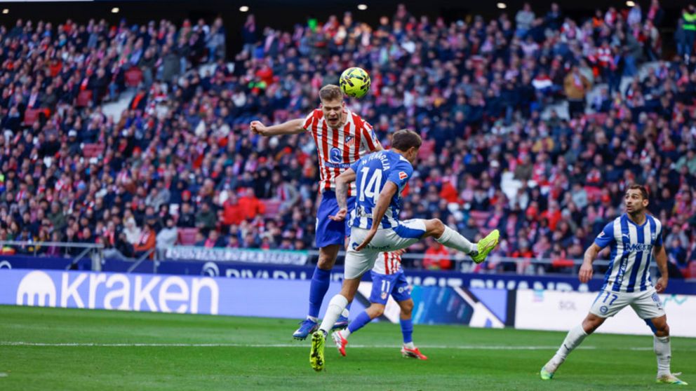 Atlético de Madrid le ganó con lo justo a Deportivo Alavés y sigue en puestos de Champions League