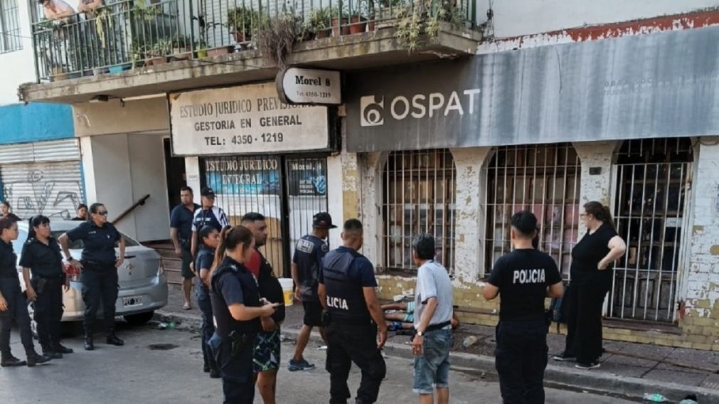 Pelea entre cuidacoches terminó con un herido a metros de la estación de trenes