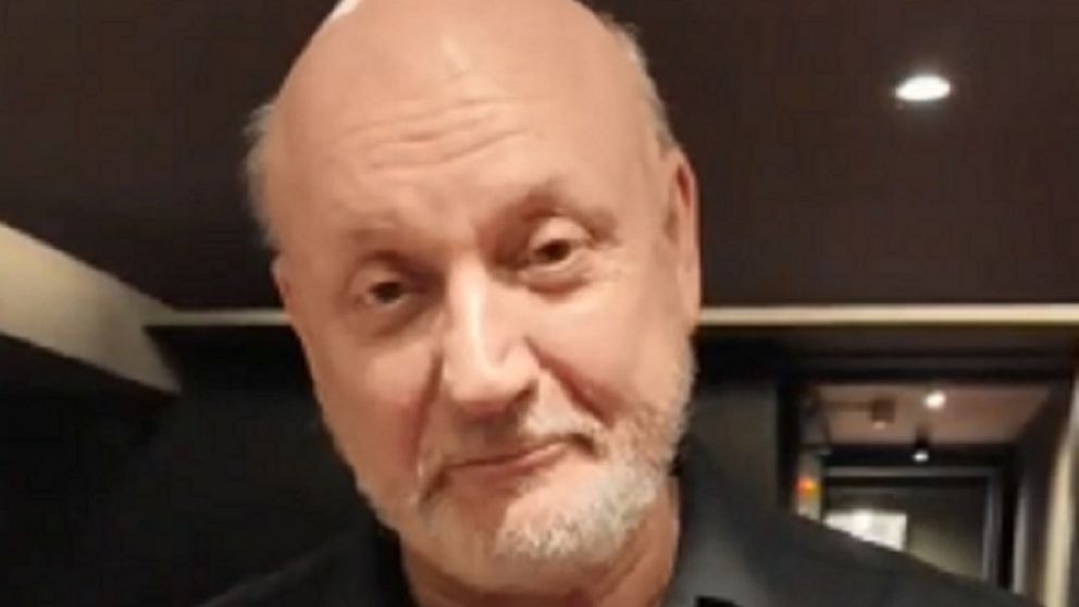 Juan José Campanella pasa sus días entre sus proyectos en cine, teatro y series.