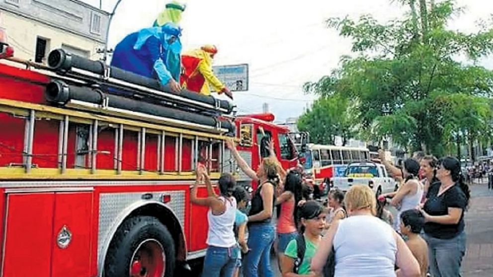 Los Reyes Magos visitan el cuartel de Bomberos de Bernal: enterate de todos los detalles