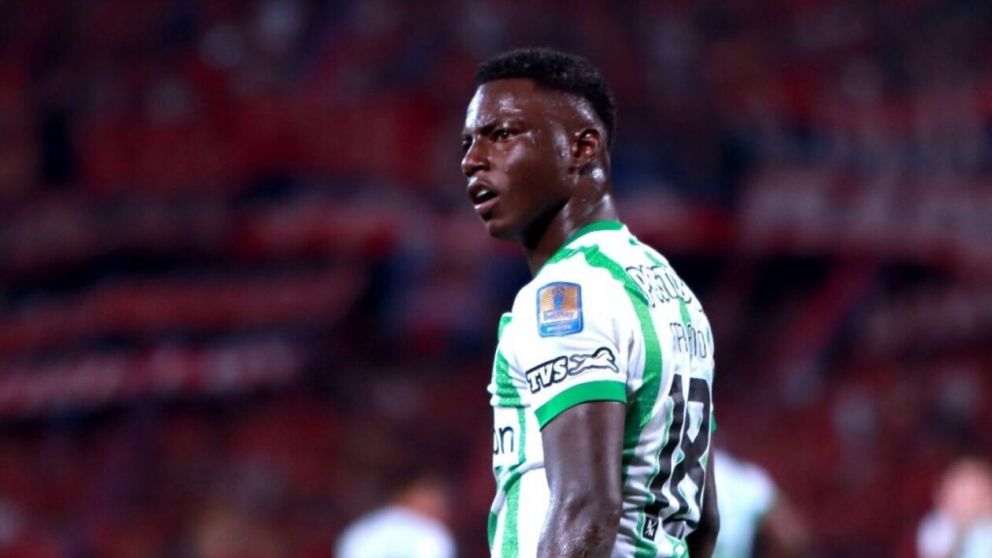 Alarmas en Boca: se vuelve a complicar el pase de Marino Hinestroza