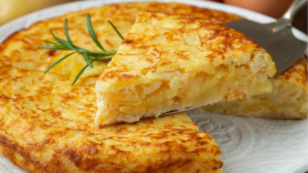 Receta de tortilla de papa al horno: una versión más saludable.