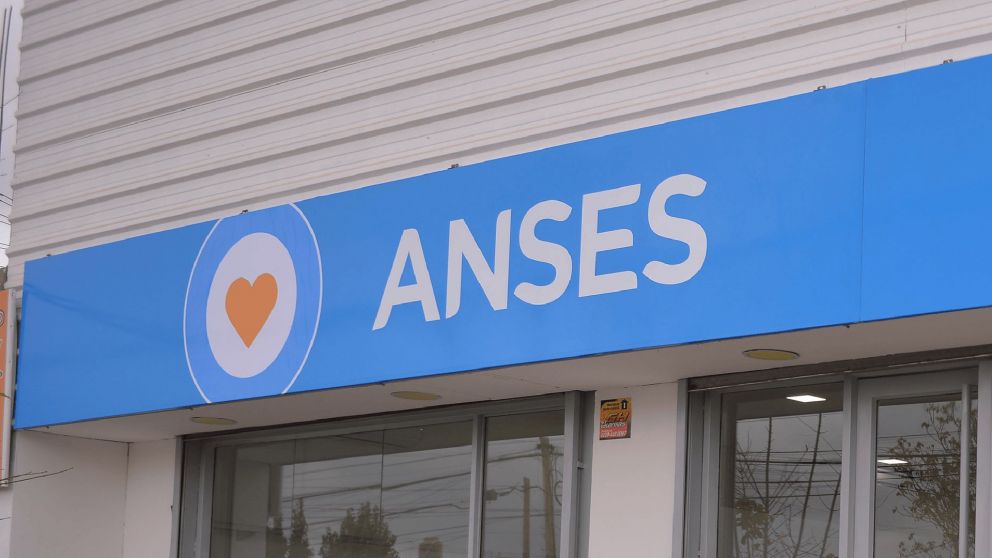 Atención AUH de ANSES: cómo presentar la libreta en septiembre 2025 paso a paso