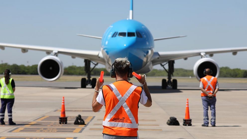 El Gobierno de Javier Milei dispuso nuevas normas de despegues y aterrizajes en aeropuertos (Archivo).